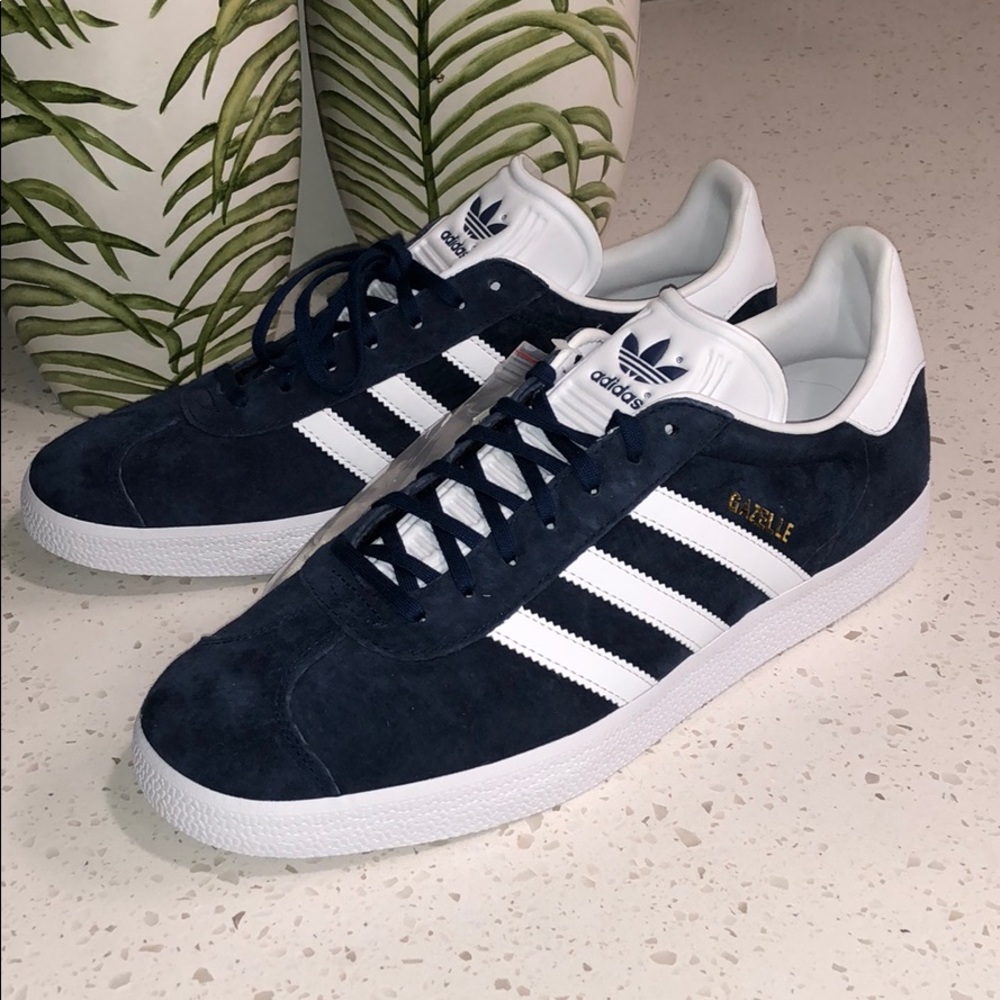 ADIDAS NWT Navy/White Gazelle sneaker, men’s 12